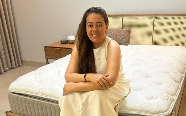 Quem é a influenciadora internada por complicações após parto aos 34 anos