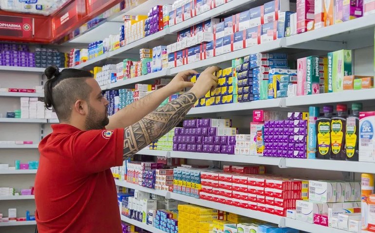 Medicamentos terão reajuste nesta sexta; dia e hora podem fazer diferença no preço