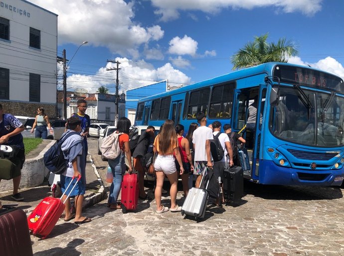 Prefeitura de Penedo viabiliza apoio logístico para estudantes participarem do Jeal 2023