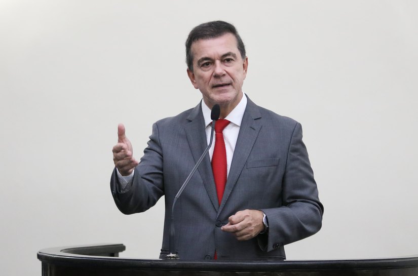 Deputado Ronaldo Medeiros destaca trabalho realizado pela Arsal