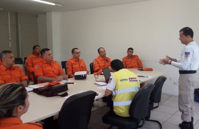 Corpo de Bombeiros alinha demandas com Ronda no Bairro para escalar efetivo voluntário