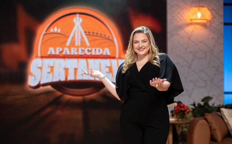 Aparecida Sertaneja estreia novo cenário com grandes atrações