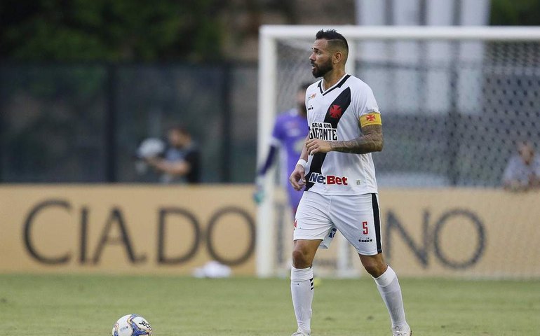 Castán reclama de atraso salarial no Vasco: &#8216;Desde agosto, recebo só 60%&#8217;