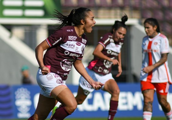 Ferroviária se garante na semifinal do Brasileiro de futebol feminino