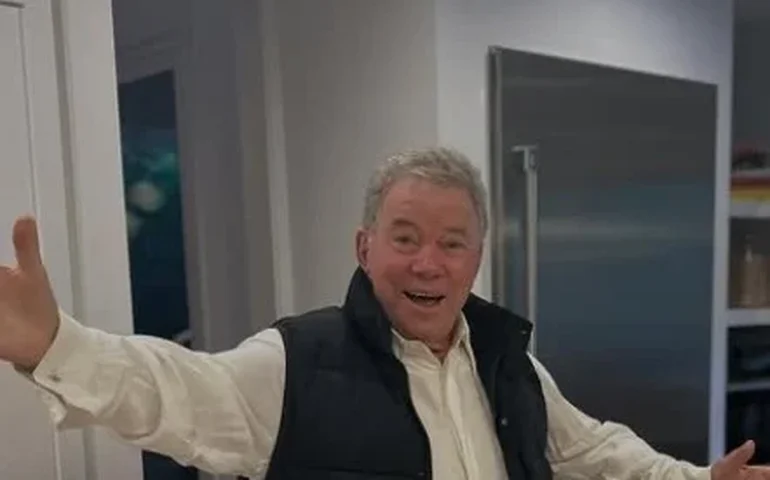 William Shatner, astro de 'Star Trek', passa por cirurgia após queda de cavalo