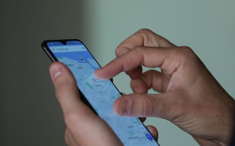 Celulares vendidos pela internet precisam ter código de homologação