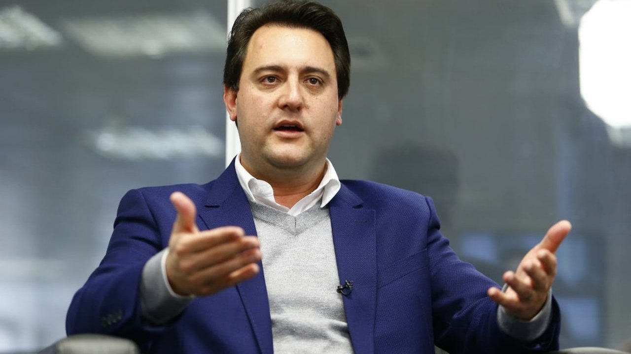 Ratinho Jr. nomeia homem branco para Secretaria da Mulher e da Igualdade Racial