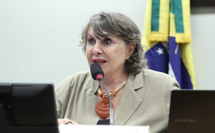 Avança na Câmara proposta que estende aposentadoria especial para categorias que atuam na educação básica