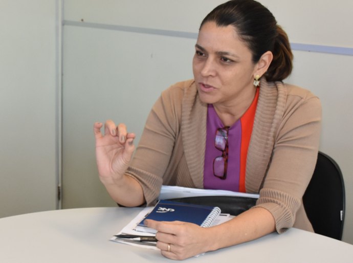 Projeto moderniza relação de trabalho em contratação especial