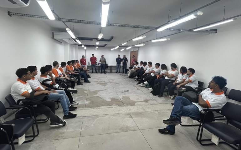 Alunos do Senac visitam o Itec e vivenciam na prática o universo da tecnologia