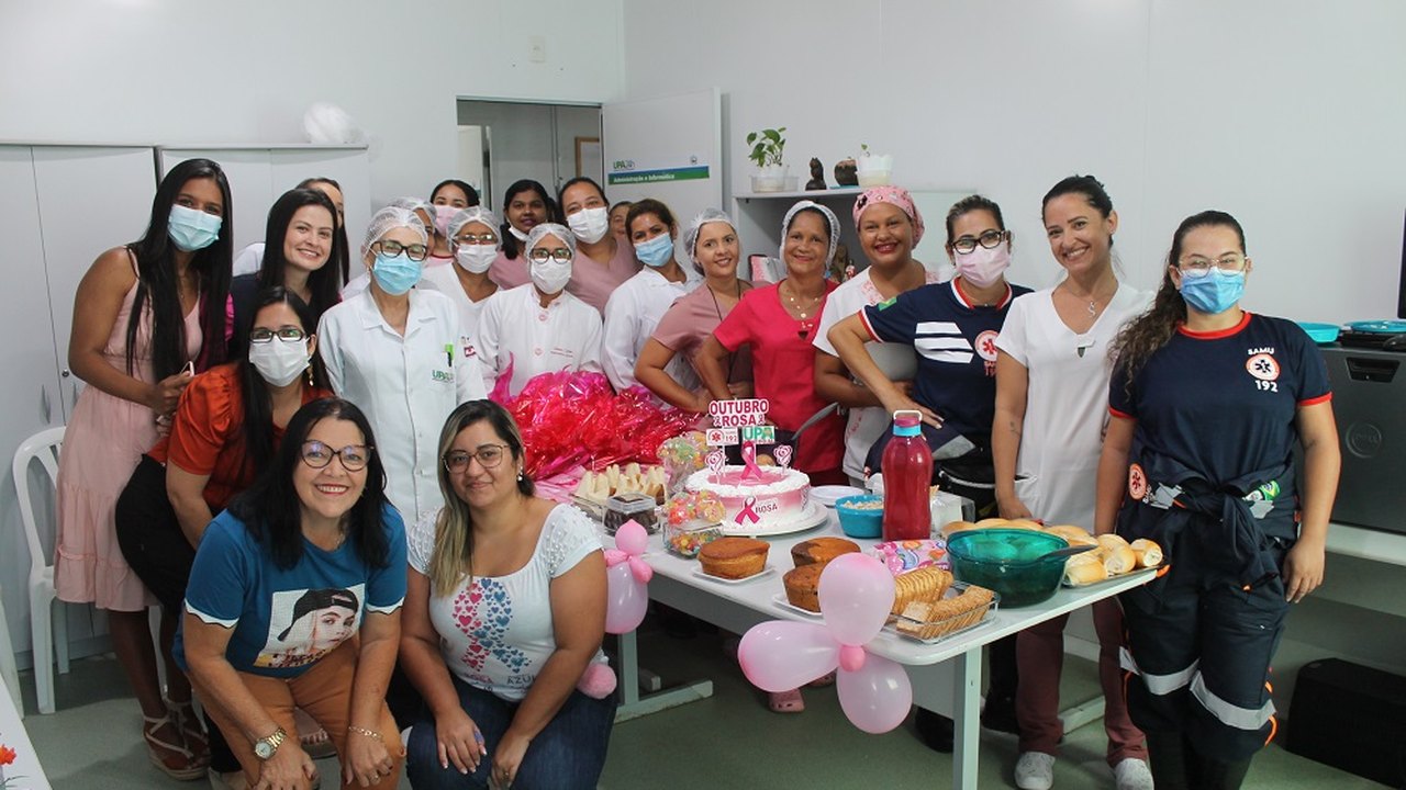 Secretaria de Saúde de Penedo realiza ação do Outubro Rosa para servidoras da UPA