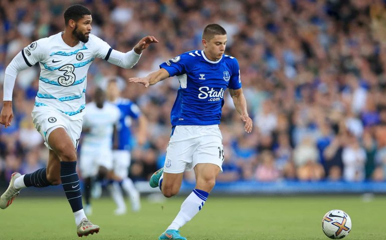 Chelsea derrota o Everton com gol de Jorginho e estreia com vitória no Inglês