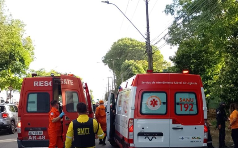 Equipe do DMTT contém suspeito de assalto na Pitanguinha