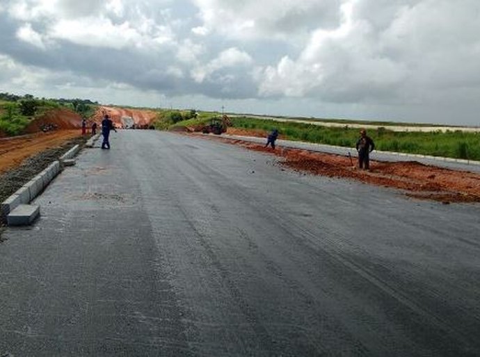 Estrada entre o Aeroporto e a Cachoeira do Meirim deverá ser entregue em abril