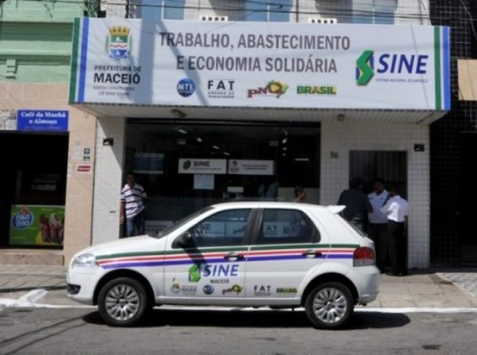 Problemas no sistema impede atendimento no Sine Maceió nesta 4ª