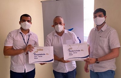 Parceria vai permitir capacitação de permissionários e taxistas em Maceió
