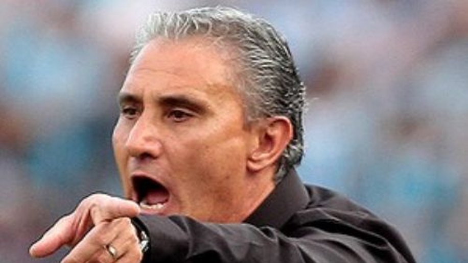 Após ameaça de Muricy, Tite não quer novo adiamento do clássico