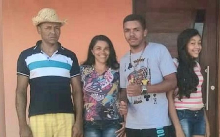 Motorista do HEA é homenageado pelos filhos por salvar suas vidas 