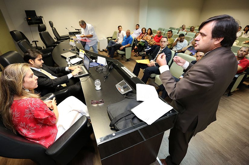 Audiência de conciliação entre Prefeitura de Maceió e servidores termina sem acordo