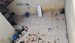 Policiais constataram as más condições do cachorro / Foto: Foto: SSP