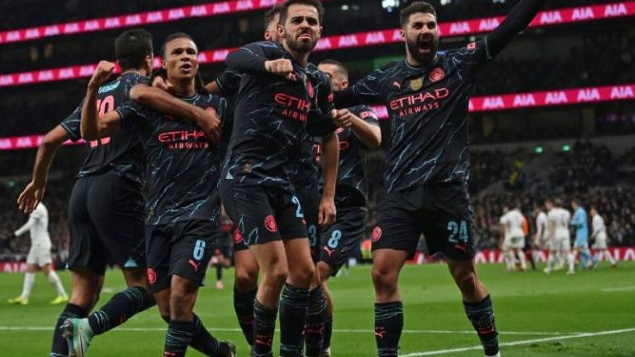 City sufoca na casa do Tottenham e gol no fim garante vaga às oitavas da Copa da Inglaterra
