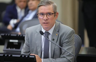 Cabo Bebeto repercute anúncio da aposentadoria do ministro Luiz Roberto Barroso