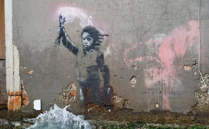 Mural de Banksy é removido em Veneza para ser restaurado