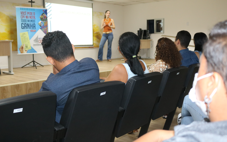 Sefaz-AL realiza capacitação de novas entidades na campanha da NFC