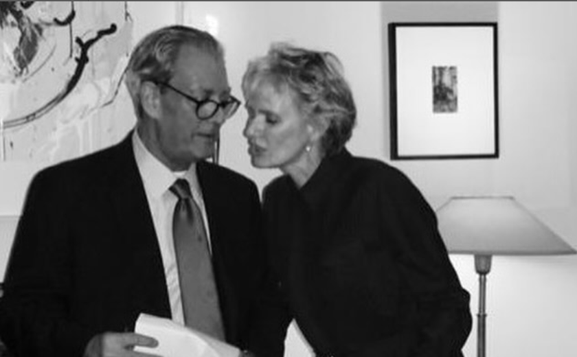 Viúva de Paul Auster desabafa sobre repercussão da morte do marido: 'Não tivemos tempo para absorver nossa dolorosa perda'