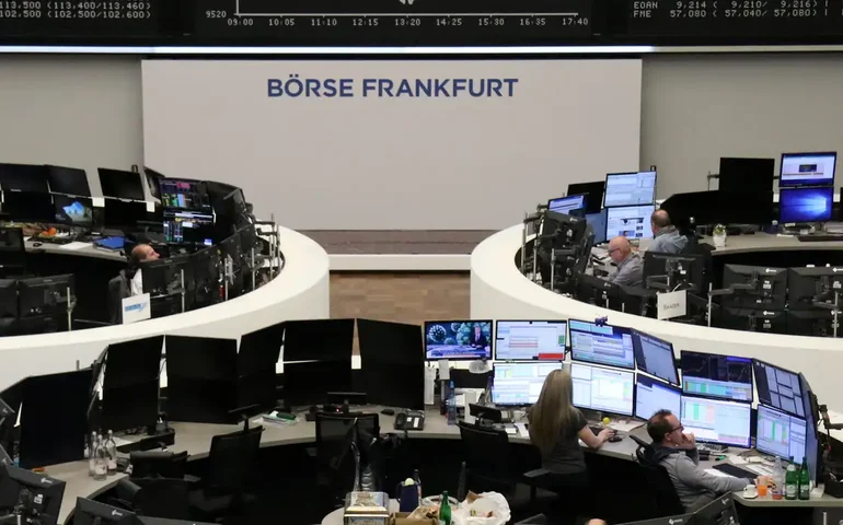 Bolsas da Europa operam sem força após dado apontar contração econômica na zona do euro