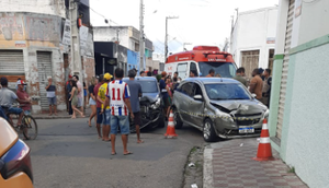 Mulher tem pé decepado após colisão entre carros em Itabaiana / Foto: Foto: Portal A8SE/Reprodução