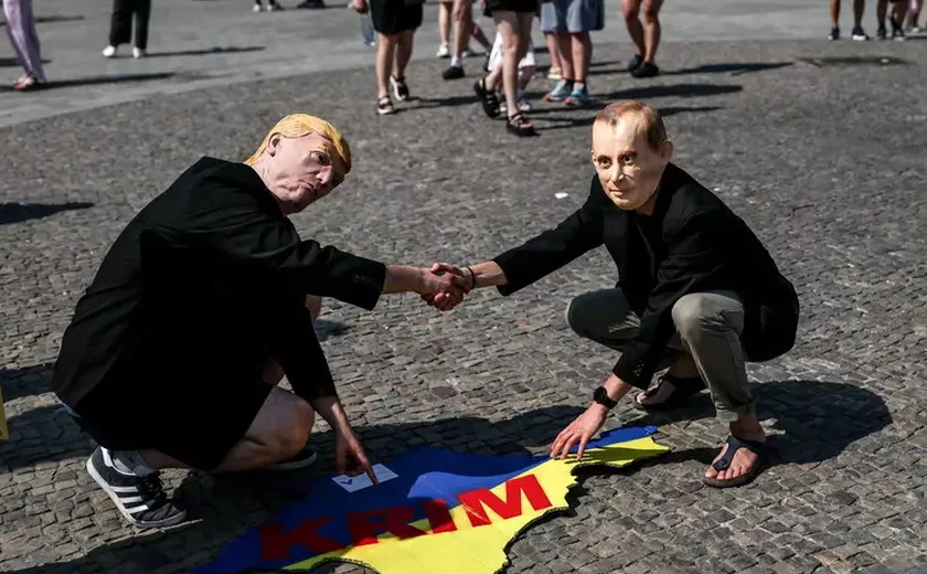 Putin rompe silêncio e comenta encontro com Trump no Alasca