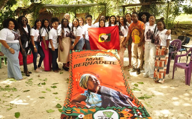 'Mãe Bernadete, presente': comunidade defende legado um ano após crime