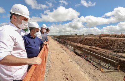 Governador defende priorização de recursos federais para o trecho 5 do Canal do Sertão