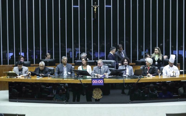 Plenário vota avaliação de incentivos fiscais concedidos pela União