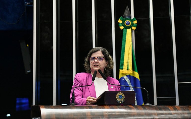 Teresa Leitão diz que projeto das fake news ajuda no combate à violência escolar