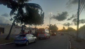 Mulher é atropelada por moto na Zona Sul de Aracaju / Foto: Foto: CPTran/SE