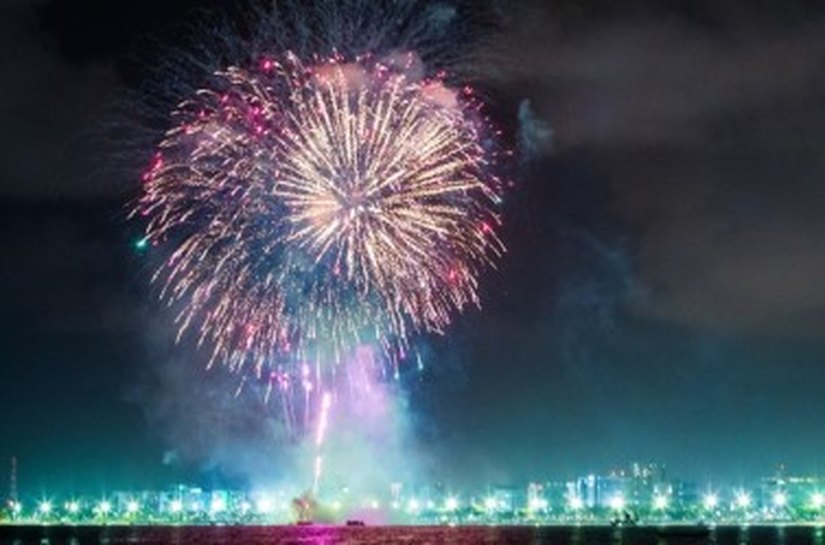 Réveillon 2016 terá show piromusical na orla de Ponta Verde