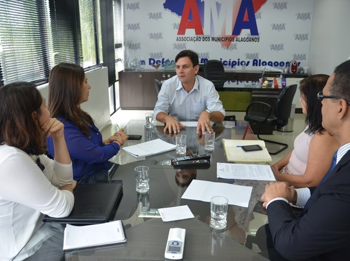 Grupo de trabalho vai debater transporte e evasão universitária
