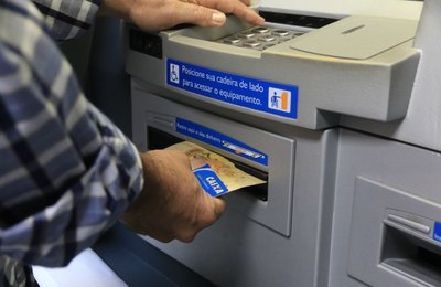 Salários de junho começam a ser liberados a partir desta quinta-feira