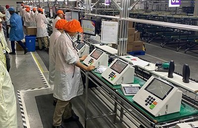 Conheça as quatro empresas que produziram as urnas eletrônicas ao longo de 30 anos