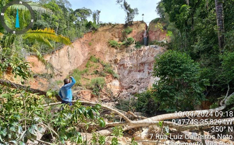 Obra de drenagem da Prefeitura de Rio Largo deixa parte da cidade sem água