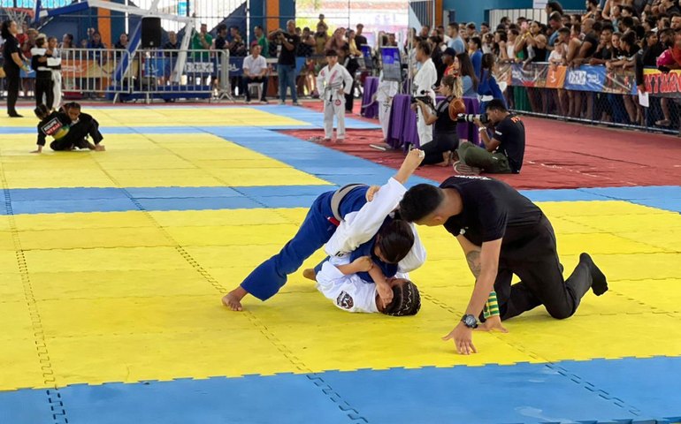 Alunas da rede municipal se destacam na Copa Maria Bonita de Jiu-Jitsu em Maceió