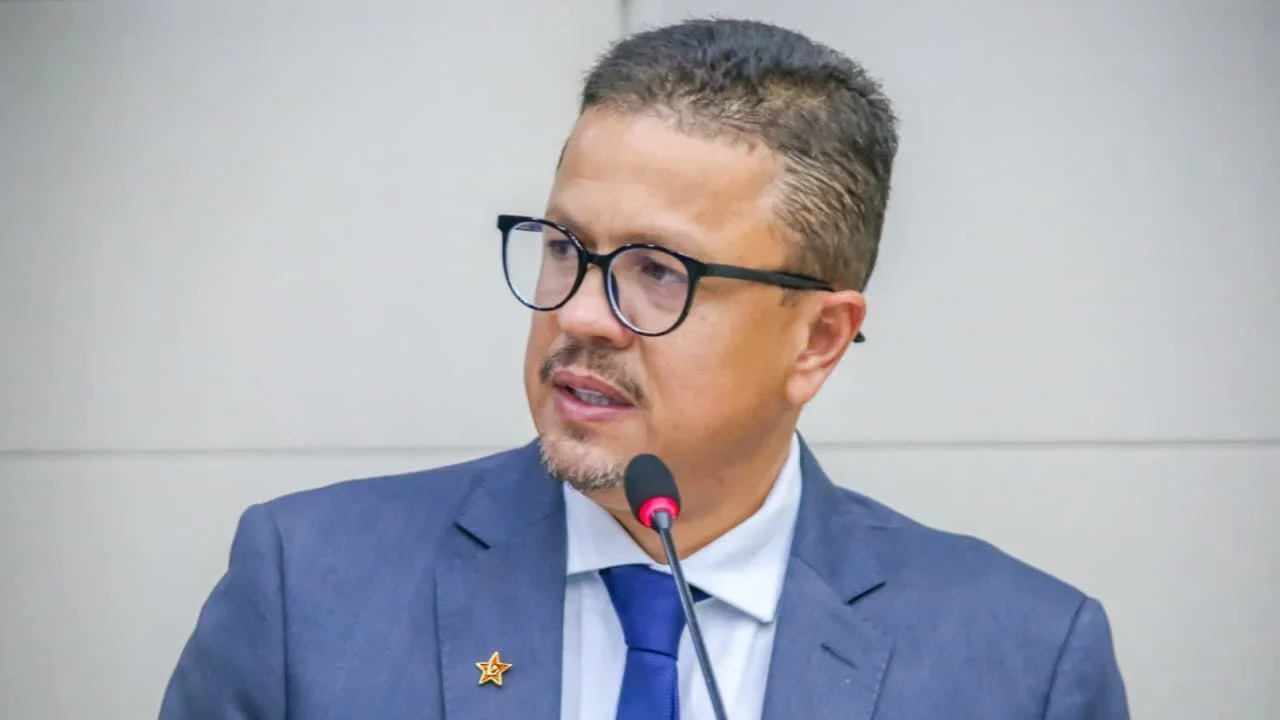 Charles Hebert apresenta Projeto de Lei do Patrimônio Vivo do Esporte na Câmara de Maceió