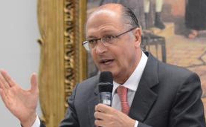 Alckmin anuncia corte de 10% dos gastos