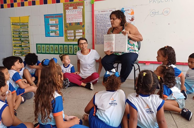 Professora da rede municipal transforma dor em arte e encanta crianças com literatura infantil