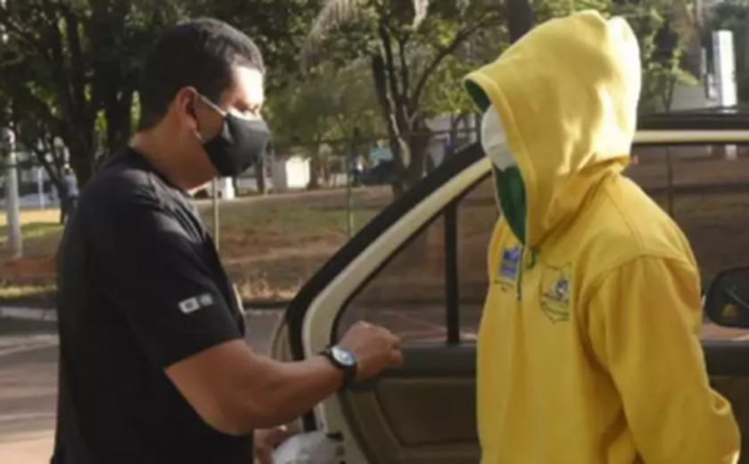 Polícia Civil-DF prende estudante picado por naja por suspeita de crime Ambiental