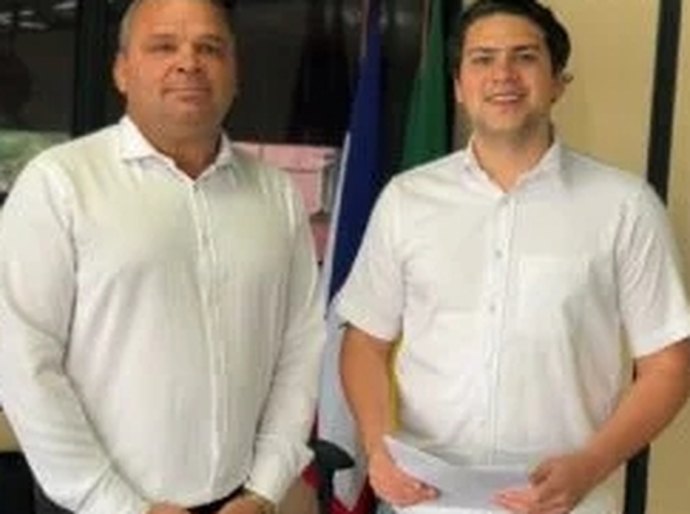 Prefeito Eduardo Bulhões anuncia reajuste de 15% para profissionais efetivos da educação