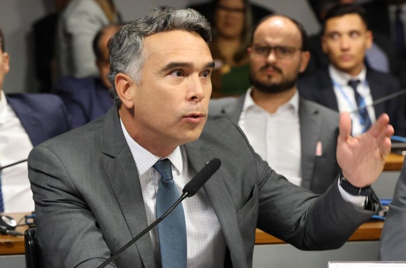Deputado Rafael Brito acusa prefeitura de Maceió de abandonar Educação Infantil