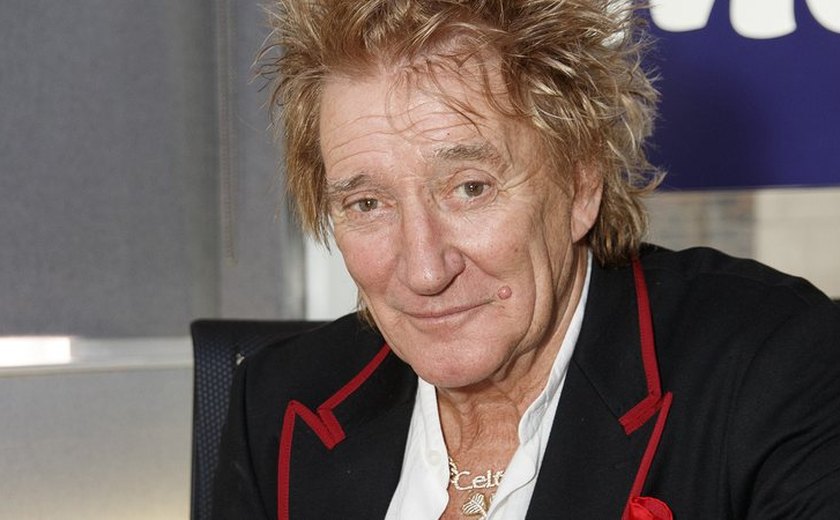 Rod Stewart cancela shows após diagnóstico de covid-19